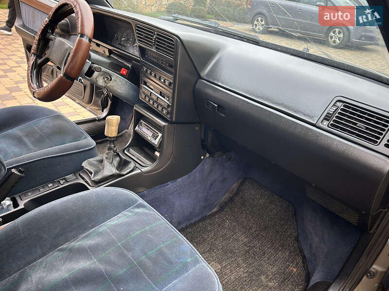 Лифтбек Fiat Croma 1990 в Могилев-Подольске