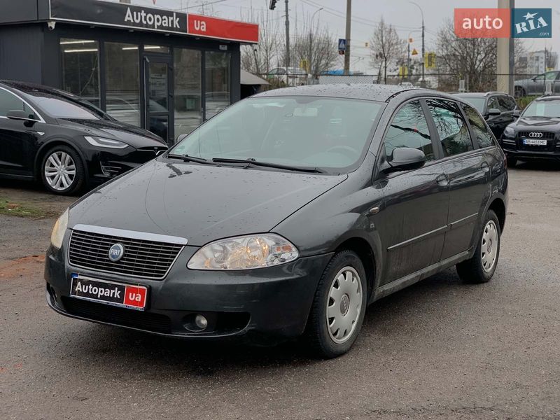 Fiat Croma 2005