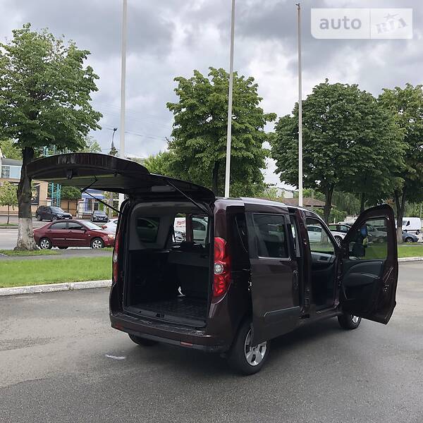 Минивэн Fiat Doblo Panorama 2013 в Киеве