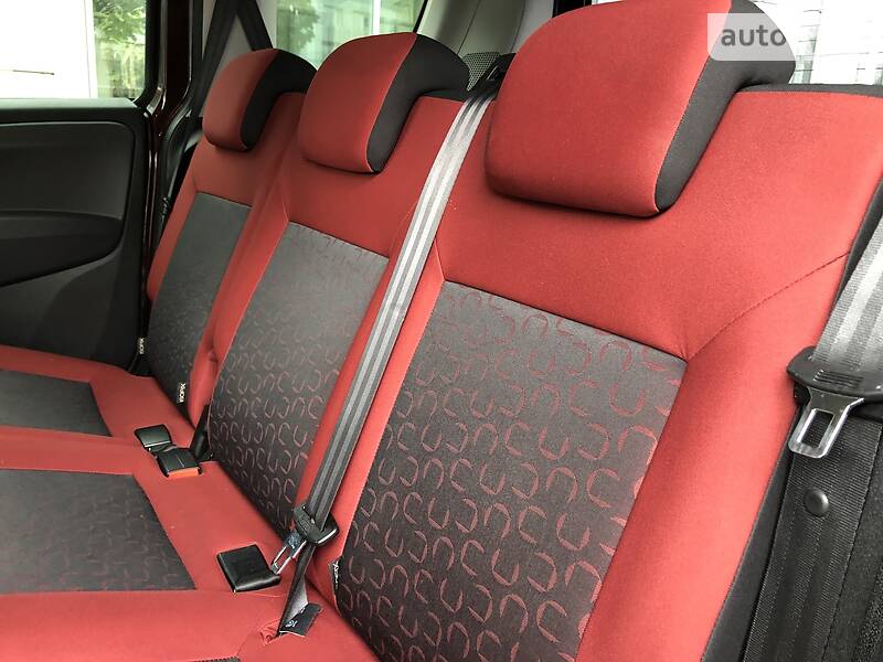 Минивэн Fiat Doblo Panorama 2013 в Киеве