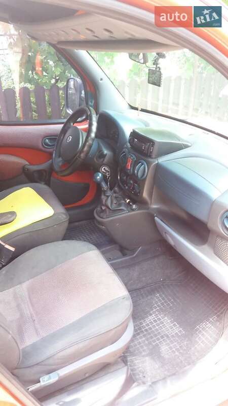 Мінівен Fiat Doblo Panorama 2002 в Чернівцях