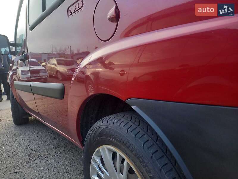 Минивэн Fiat Doblo Panorama 2010 в Черкассах