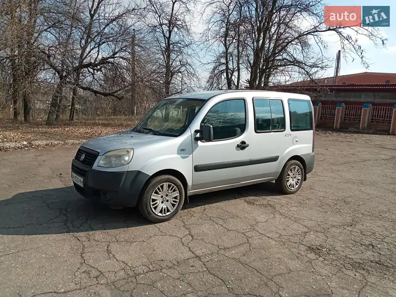 Fiat Doblo Panorama 2010