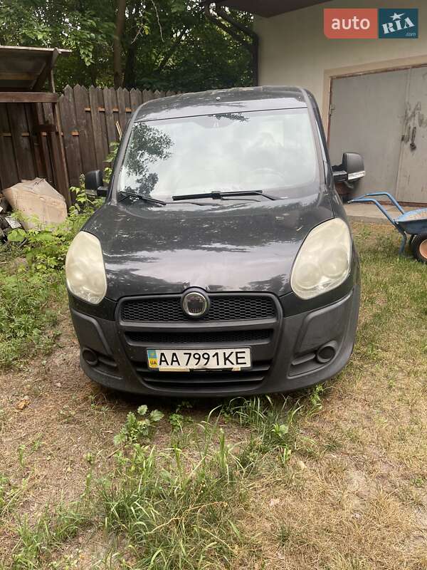 Микровэн Fiat Doblo Panorama 2010 в Киеве