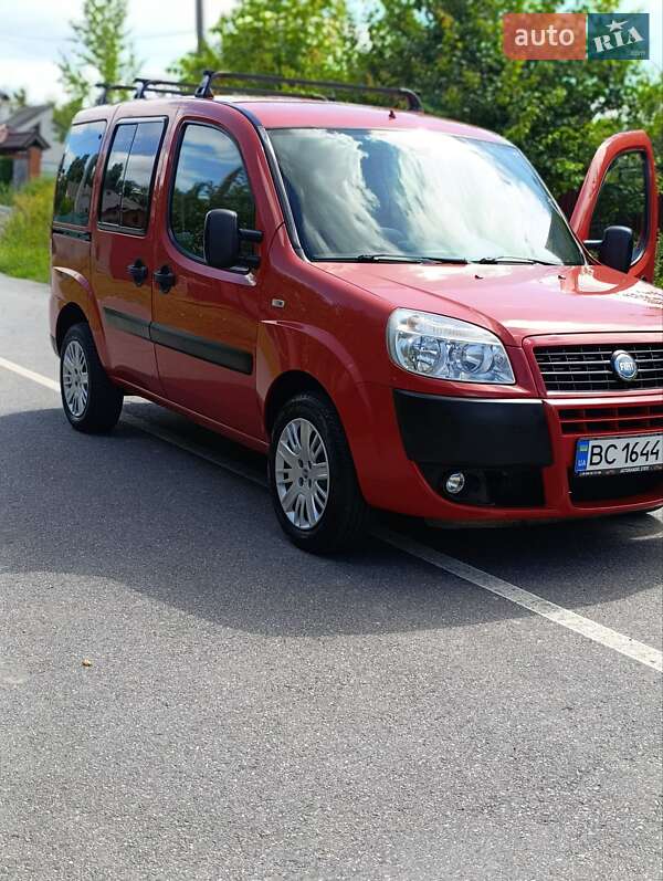 Минивэн Fiat Doblo Panorama 2006 в Хмельнике