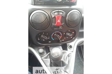 Грузопассажирский фургон Fiat Doblo 2010 в 