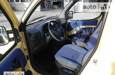Грузопассажирский фургон Fiat Doblo 2003 в 
