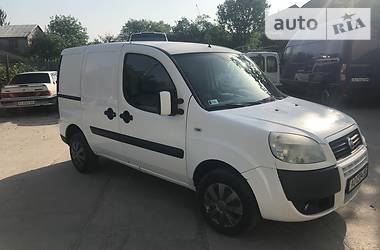 Грузопассажирский фургон Fiat Doblo 2006 в Тячеве