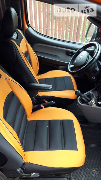 Вантажопасажирський фургон Fiat Doblo 2008 в Івано-Франківську