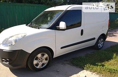 Вантажопасажирський фургон Fiat Doblo 2011 в Києві