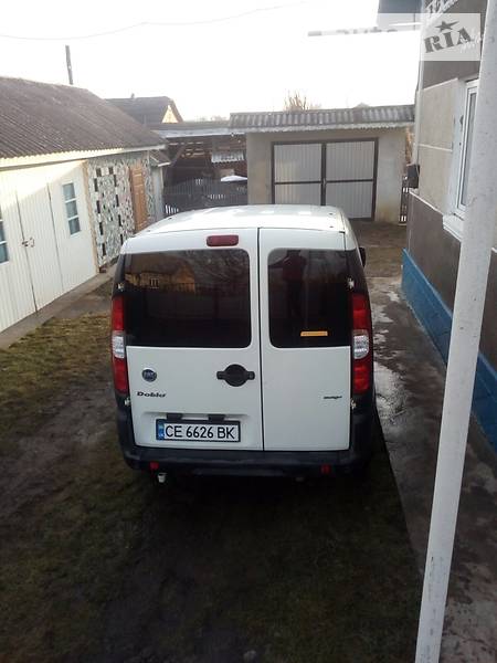 Хэтчбек Fiat Doblo 2006 в Черновцах