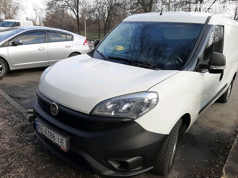 Вантажопасажирський фургон Fiat Doblo 2017 в Дніпрі