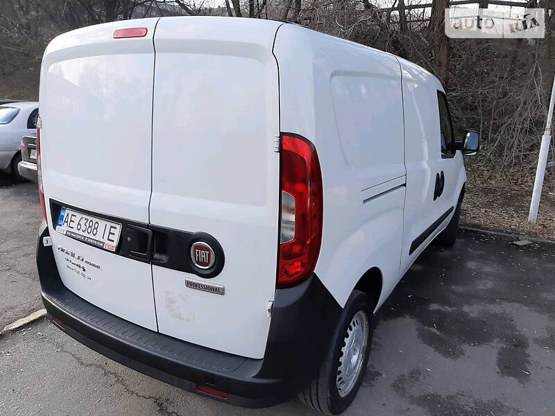 Вантажопасажирський фургон Fiat Doblo 2017 в Дніпрі