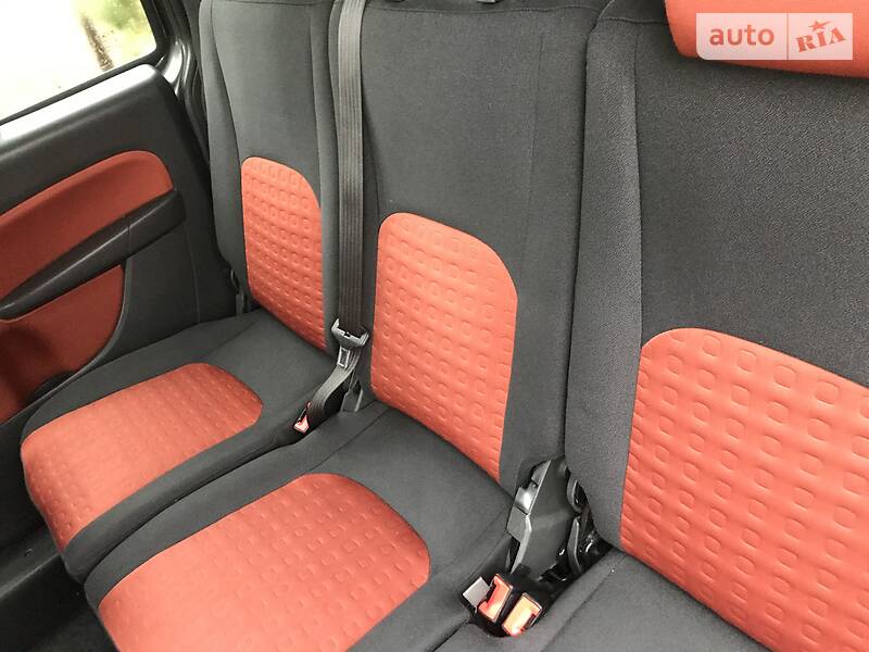 Вантажопасажирський фургон Fiat Doblo 2007 в Луцьку