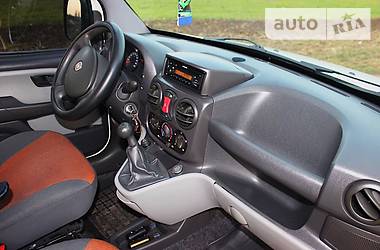 Вантажопасажирський фургон Fiat Doblo 2008 в 