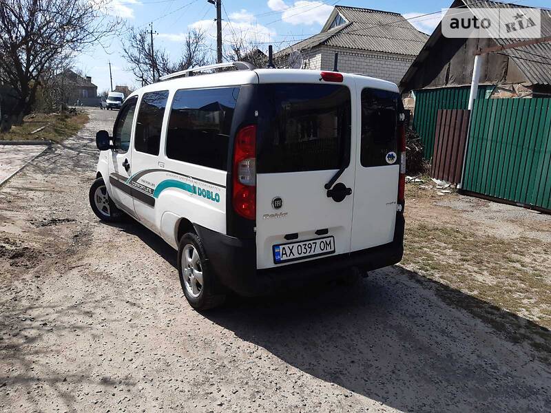 Мінівен Fiat Doblo 2008 в Києві