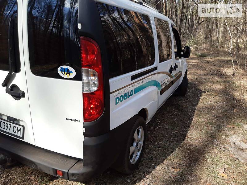 Мінівен Fiat Doblo 2008 в Києві