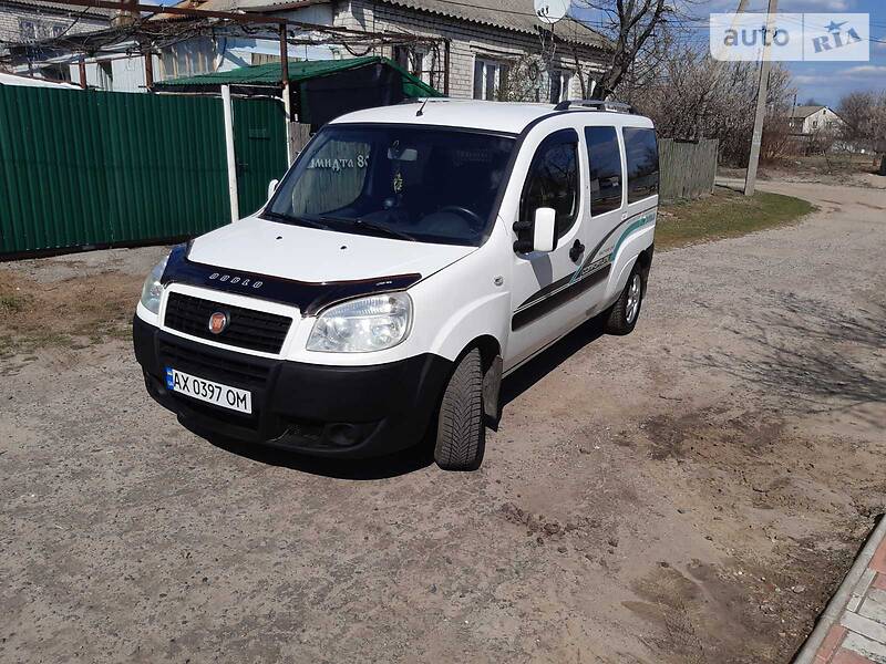 Мінівен Fiat Doblo 2008 в Києві