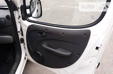 Вантажопасажирський фургон Fiat Doblo 2010 в 