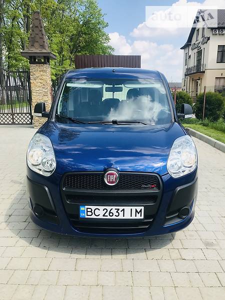 Вантажопасажирський фургон Fiat Doblo 2014 в Стрию