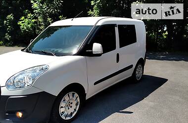 Вантажопасажирський фургон Fiat Doblo 2010 в Вінниці