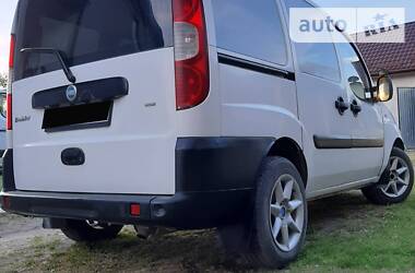 Грузопассажирский фургон Fiat Doblo 2006 в Жовкве