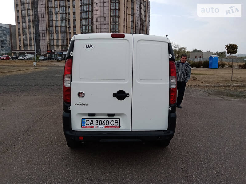 Мінівен Fiat Doblo 2011 в Черкасах