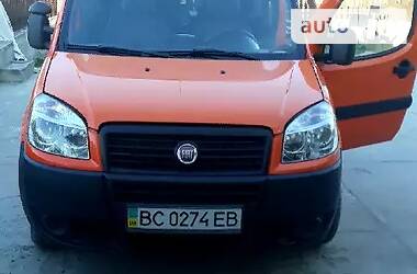 Грузопассажирский фургон Fiat Doblo 2010 в Львове