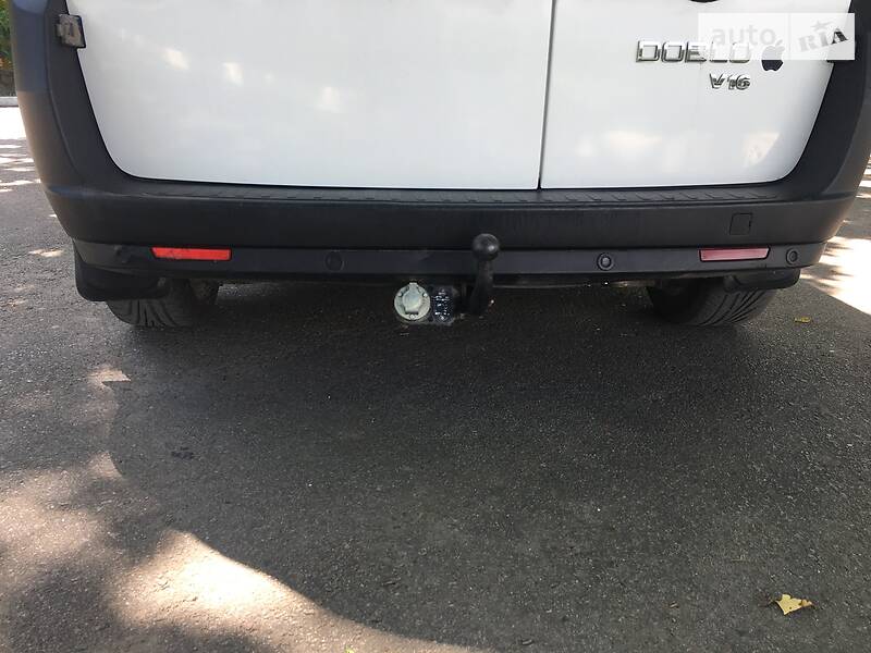 Универсал Fiat Doblo 2010 в Маньковке
