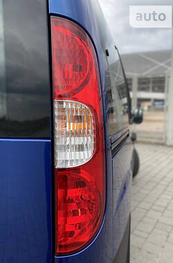 Универсал Fiat Doblo 2007 в Львове