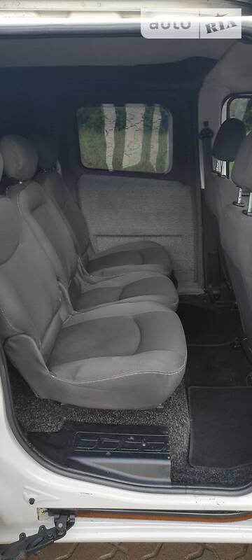 Мінівен Fiat Doblo 2012 в Києві фото 5 Мінівен Fiat Doblo 2012 в Києві