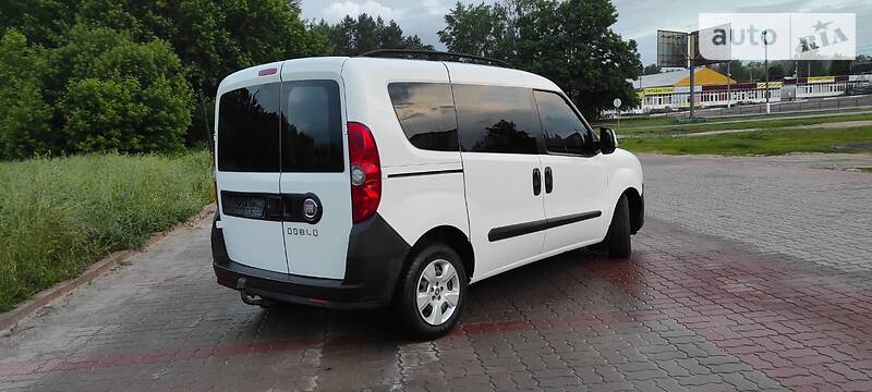 Мінівен Fiat Doblo 2012 в Києві фото 7 Мінівен Fiat Doblo 2012 в Києві