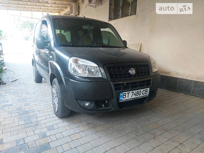 Минивэн Fiat Doblo 2009 в Каховке