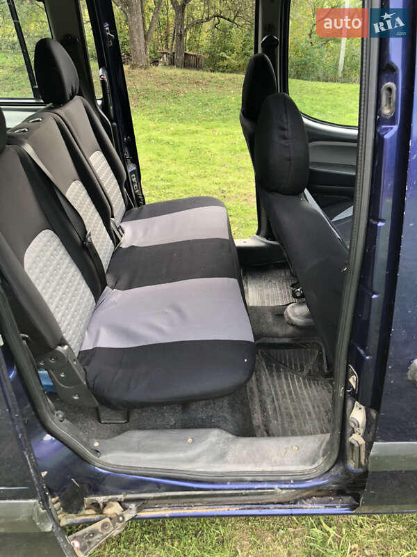 Универсал Fiat Doblo 2009 в Хусте