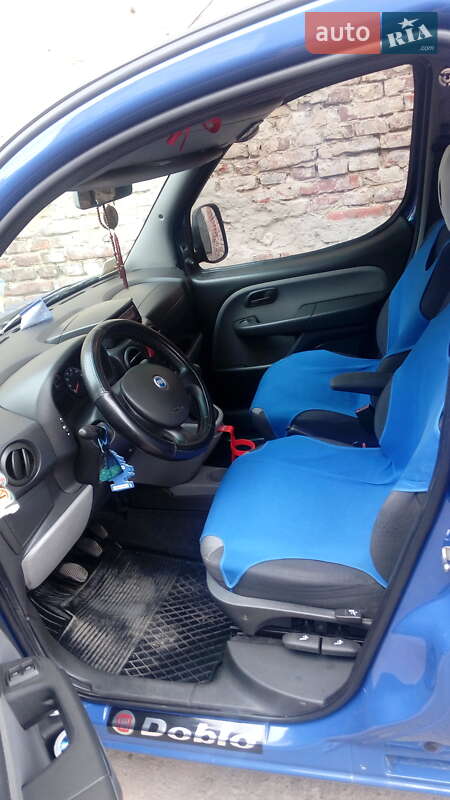 Минивэн Fiat Doblo 2006 в Львове