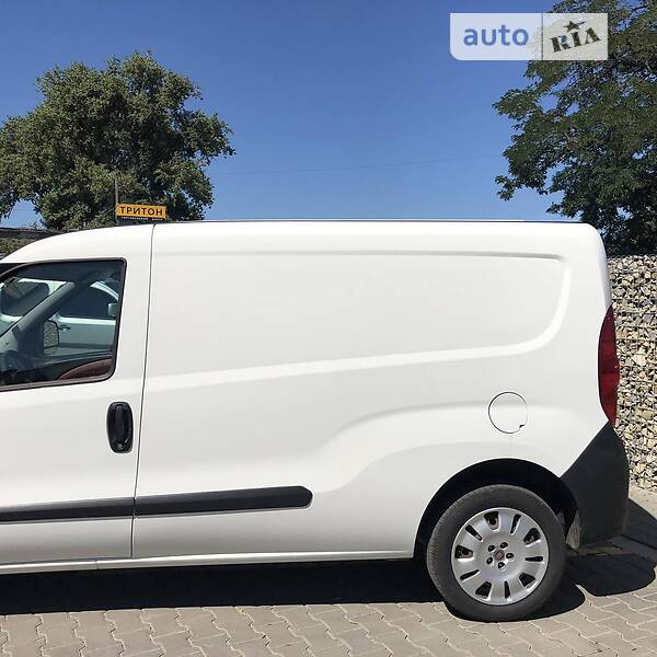 Минивэн Fiat Doblo 2012 в Черновцах