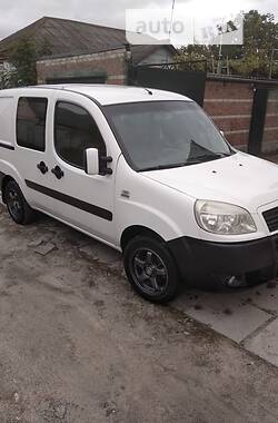 Вантажопасажирський фургон Fiat Doblo 2006 в Харкові