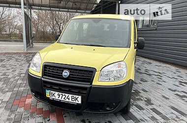 Минивэн Fiat Doblo 2006 в Ровно