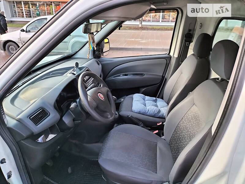 Грузовой фургон Fiat Doblo 2014 в Львове
