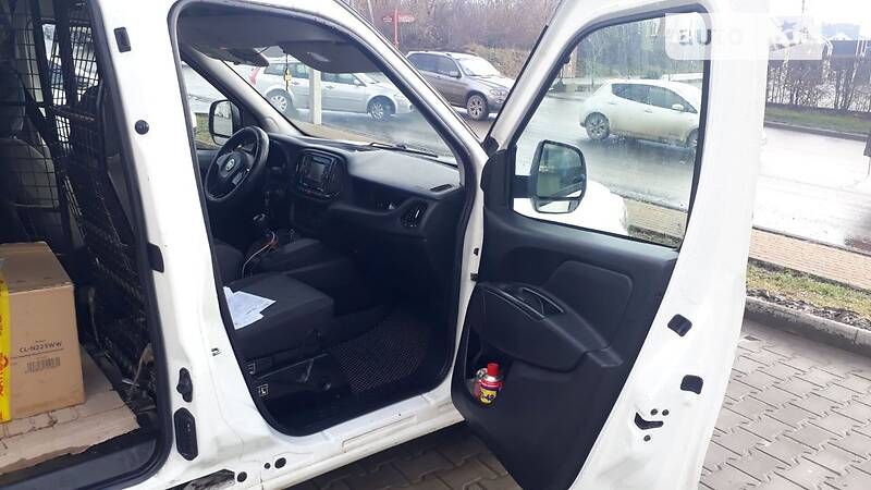Грузовой фургон Fiat Doblo 2014 в Черновцах фото 7 Грузовой фургон Fiat Doblo 2014 в Черновцах