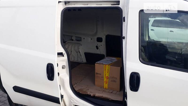 Грузовой фургон Fiat Doblo 2014 в Черновцах фото 12 Грузовой фургон Fiat Doblo 2014 в Черновцах