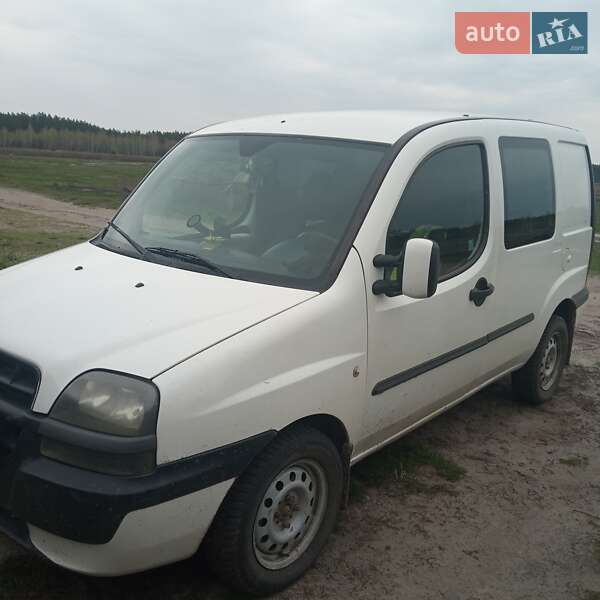 Минивэн Fiat Doblo 2004 в Сарнах