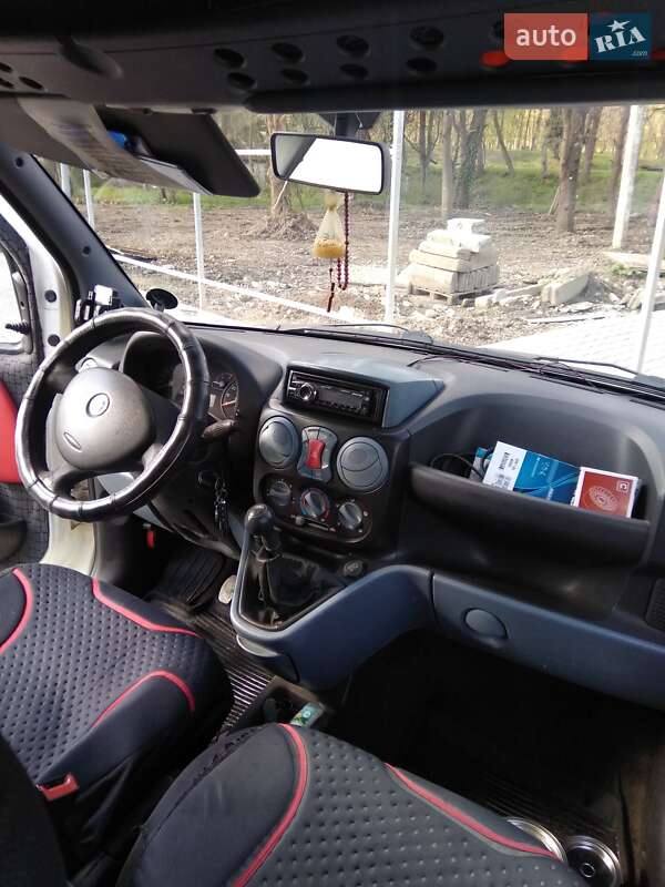 Минивэн Fiat Doblo 2004 в Трускавце