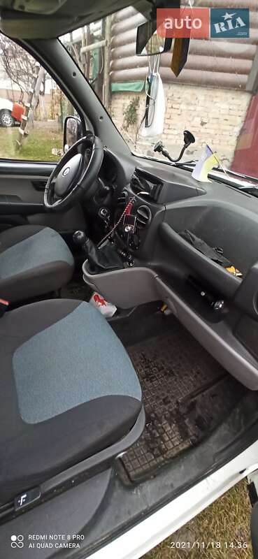 Минивэн Fiat Doblo 2006 в Березному фото 6 Минивэн Fiat Doblo 2006 в Березному
