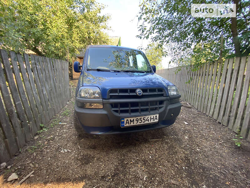 Минивэн Fiat Doblo 2005 в 