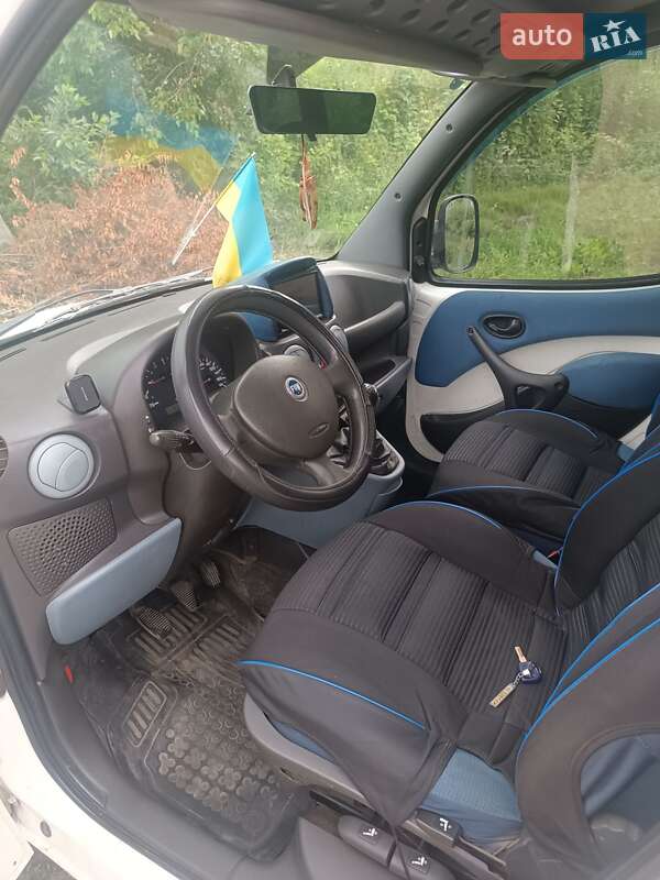 Минивэн Fiat Doblo 2005 в Изюме