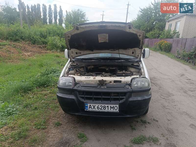 Минивэн Fiat Doblo 2005 в Изюме