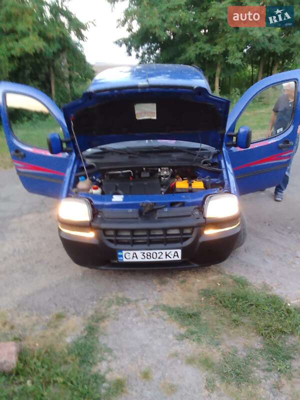 Минивэн Fiat Doblo 2005 в Умани