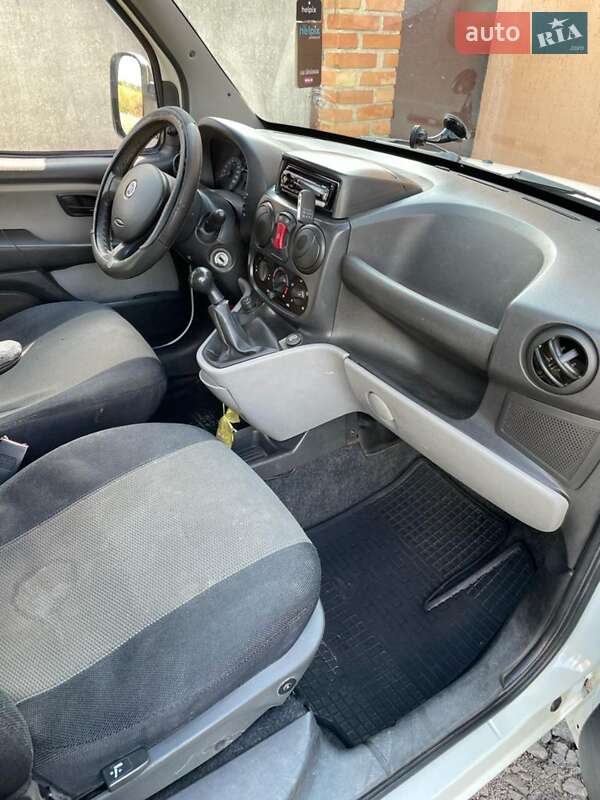 Минивэн Fiat Doblo 2005 в Сумах