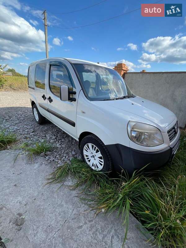 Минивэн Fiat Doblo 2005 в Сумах
